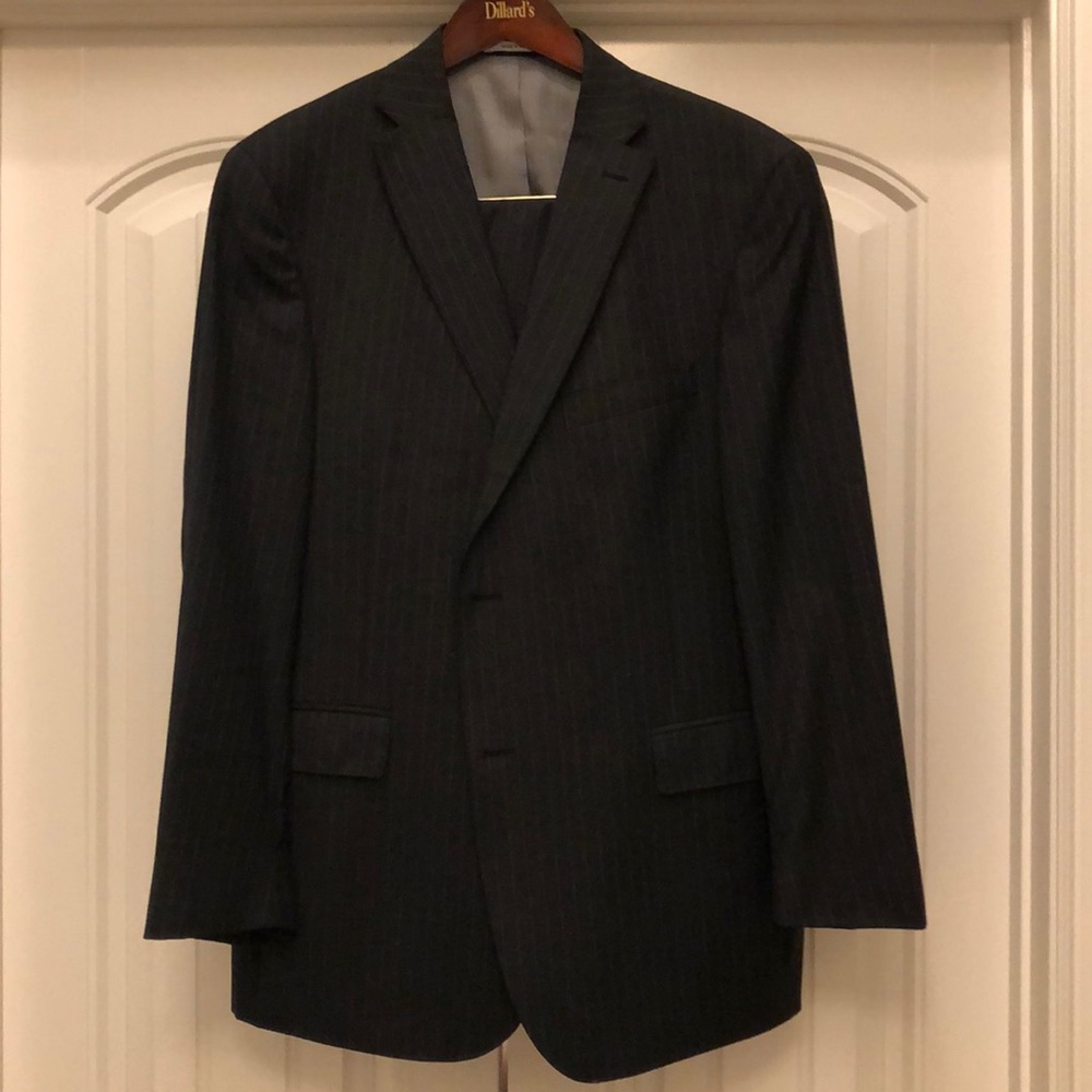 Hickey Freeman Grey Suit - 44R
